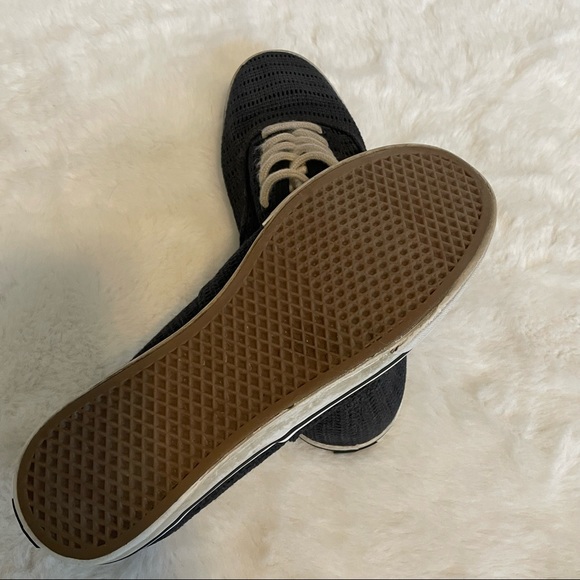 Vans Off The Wall Black Sneakers - Picture 6 of 6